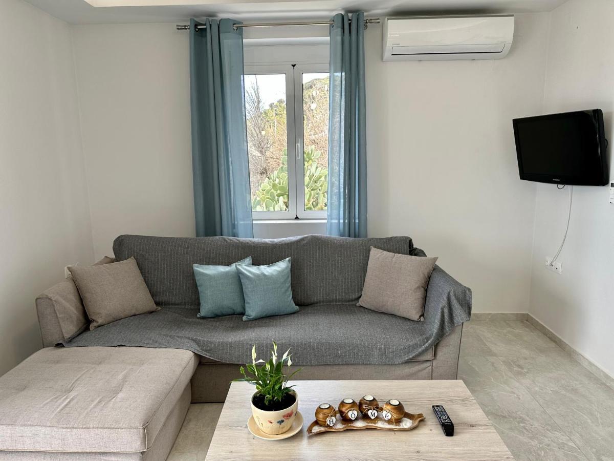 Angel Homes Плакиас Экстерьер фото